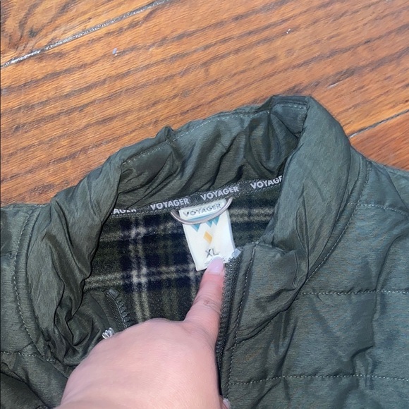 Voyaguer| Green Quilted Jacket with Mountain Logo| men, size: XL - Picture 3 of 4